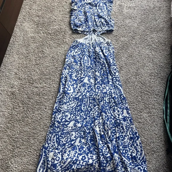 ME+EM Blue and White Patterned Maxi Dress - Picture 2 of 4